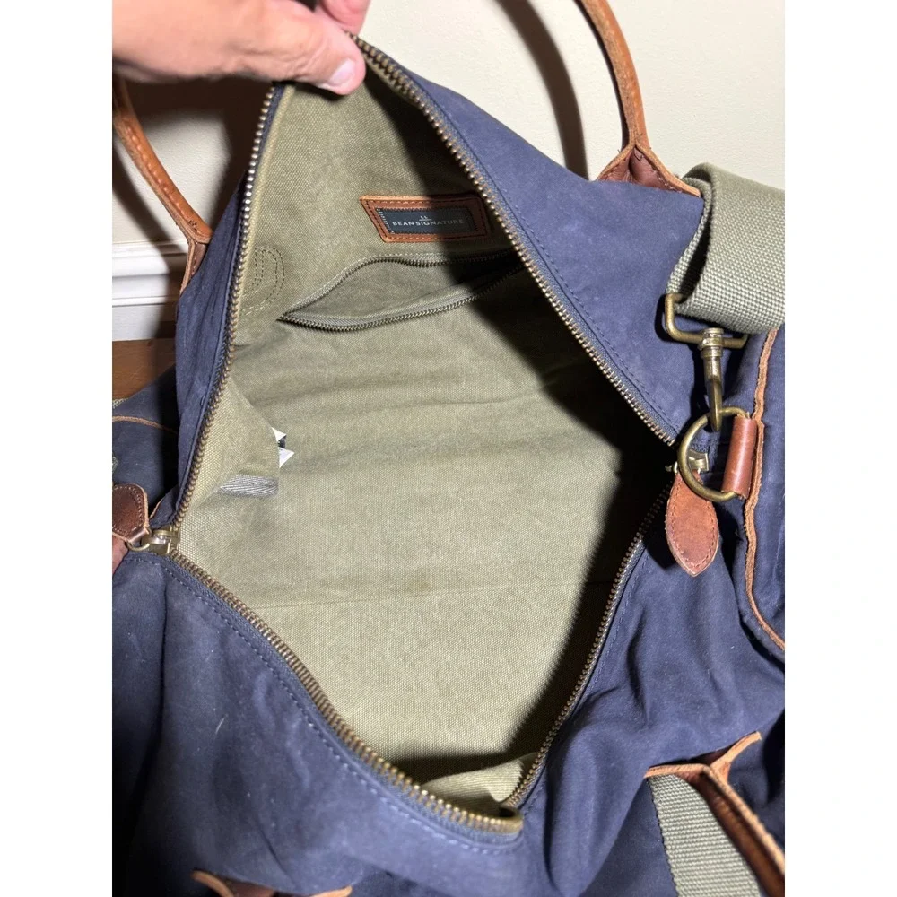 LL Bean Signature Waxed Canvas Duffle Bag Navy Blue Leather trim 22